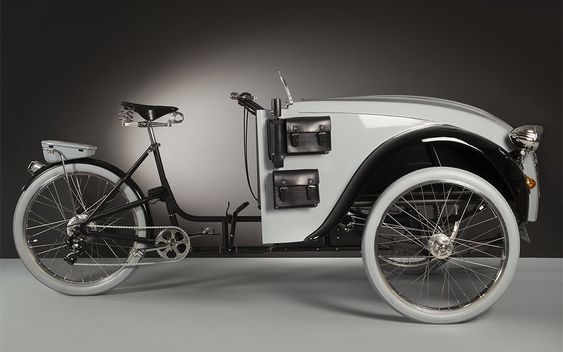 2CV-Paris combines a Doniselli Duomo and Citroën 2CV _ InsideHook Vintage Motosikletler, Bisik...jpg