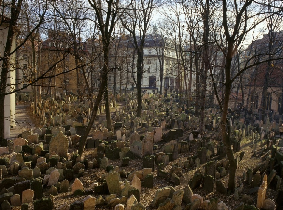 Eski-Yahudi-Mezarlığı-Prag-Çek-Cumhuriyeti-2.jpg