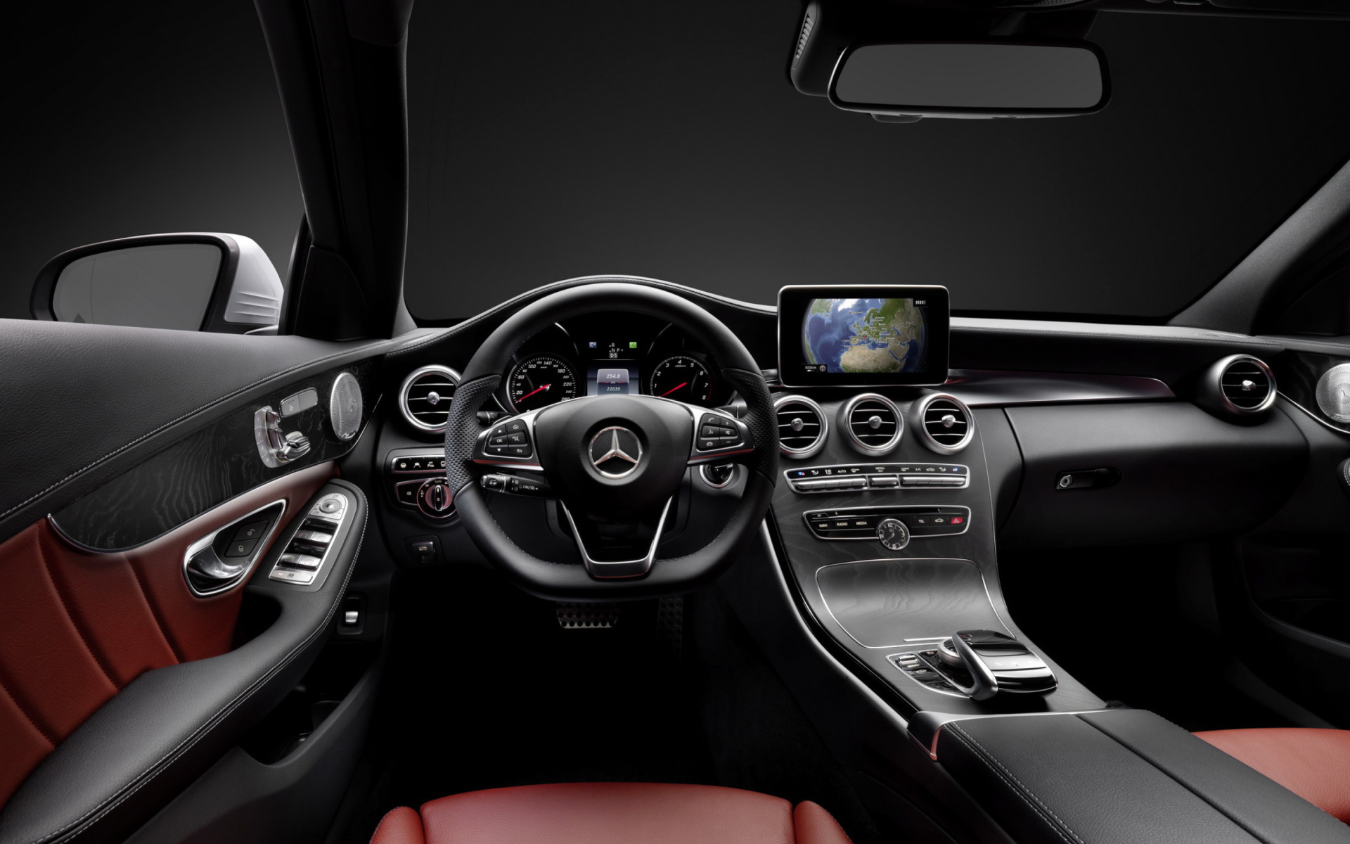 Mercedes-Benz-C250-AMG-W205-2014-Luxury-Interior-1920x1200.jpg
