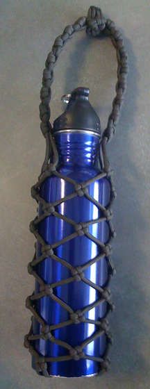 Paracord wrap bottle _ great tutorial plus interesting knots = project for a motivated Boy Sco...jpg