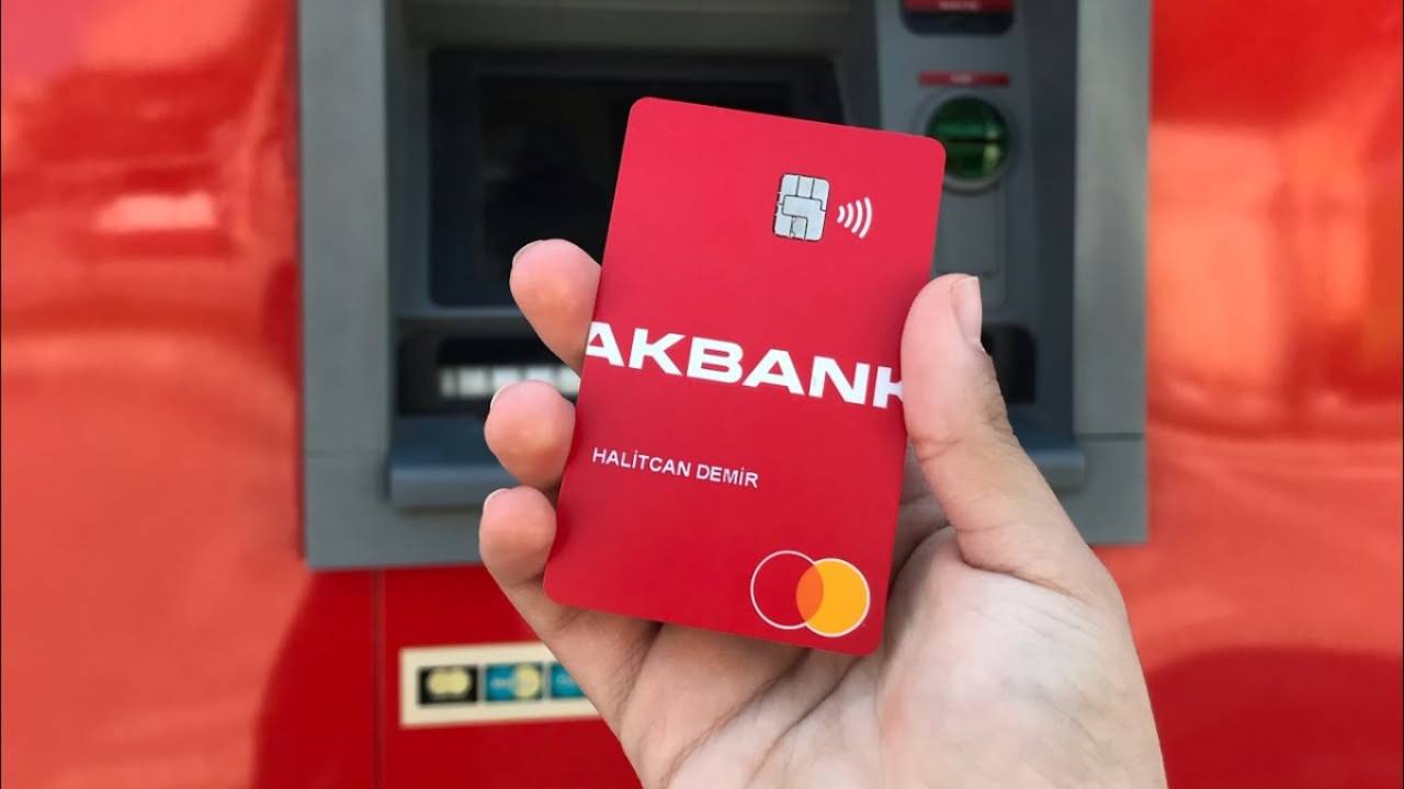 akbank-bankacilik-yeni-buyuk-dil-modeli-2.jpg