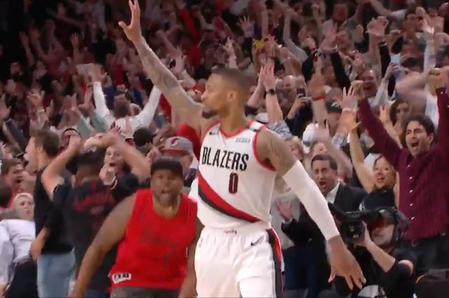 Damian Lillard Oklahoma City Thunder'ı yıktı