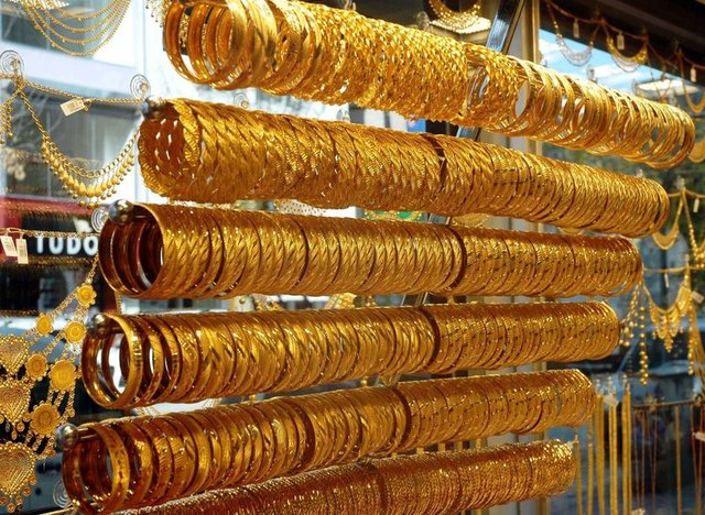Altın fiyatları SON DAKİKA! Bugün çeyrek altın gram altın fiyatı düşüşte! 23 Temmuz canlı altın