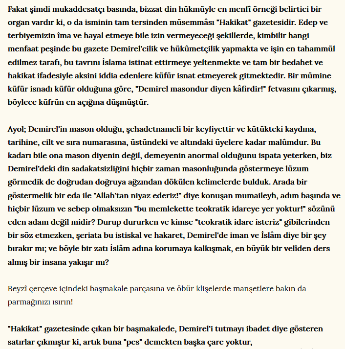 Necip Fazıl Kısa Kürek.png