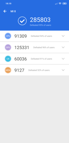 Screenshot_2018-09-26-19-19-06-932_com.antutu.ABenchMark.png