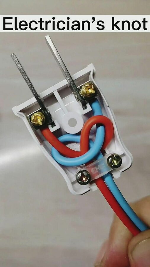 0 08 Electrician's Knot Tutorial.jpg