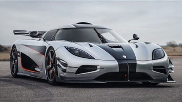 600x338Koenigseggin-yeni-super-otomobil-modeli-One1-uc-boyutlu-yazici-teknolojisinden-yararlan...jpg