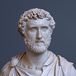 Antoninus_Pius_Glyptothek_Munich_337_Detail.jpg