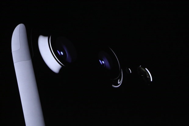 Apple3.jpg