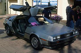 De_Lorean_DMC-12.jpg