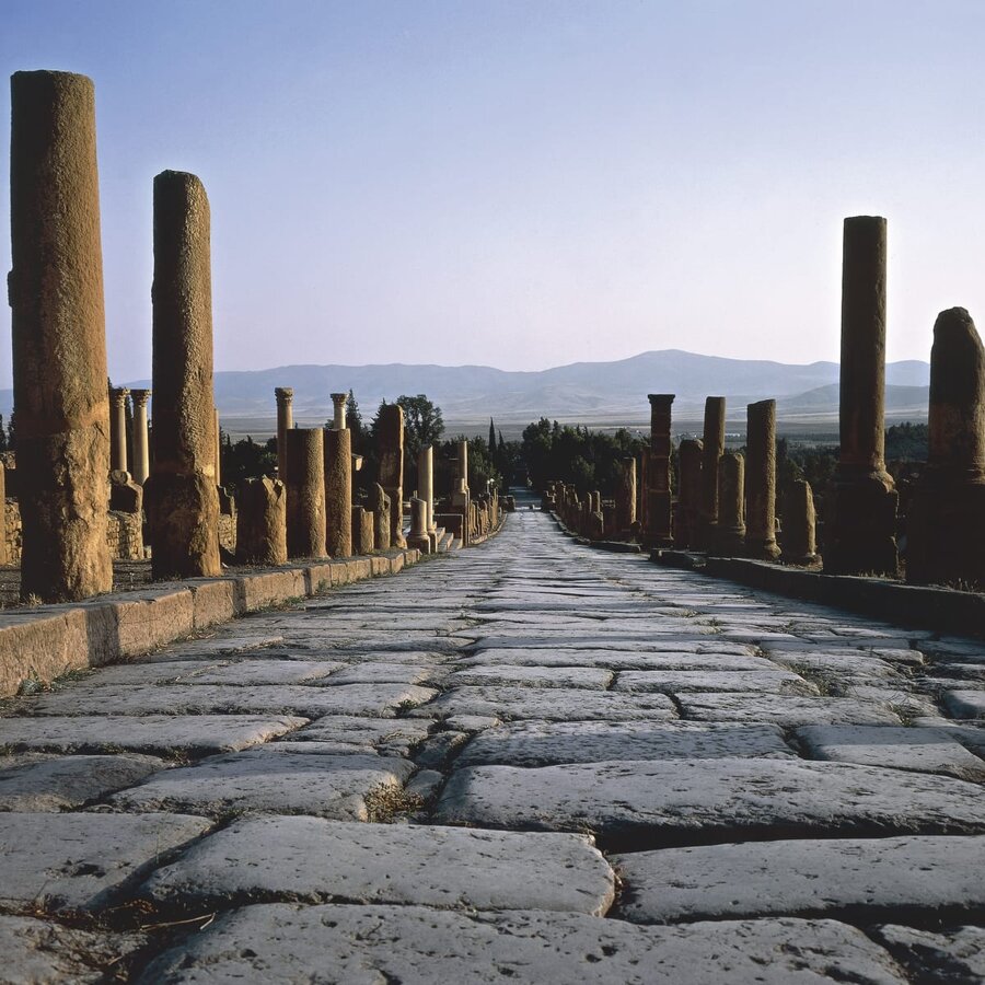 lists-8-reasons-roads-helped-rome-rule-the-ancient-world-2-2.jpg