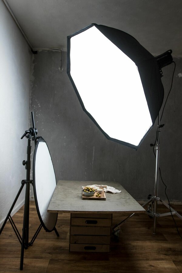 Nailing Artificial Light in Food Photography – Part 2 of 2 The Lighting Setup (VIDEO) The Simp...jpg