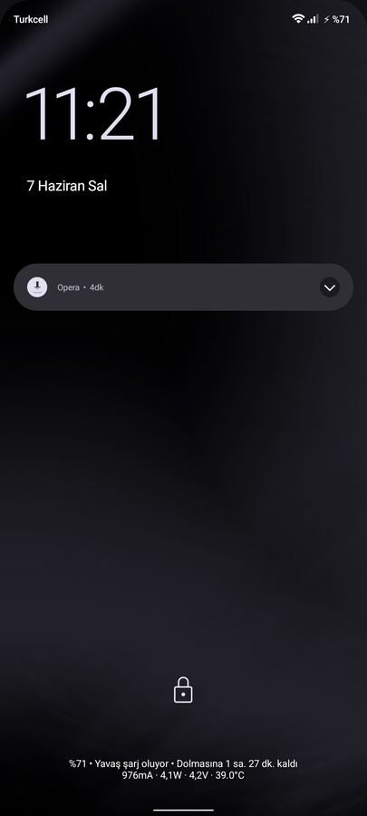 Screenshot_20220607-112151_crDroid Home.png