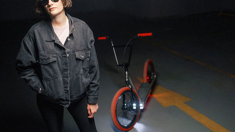 Pipegun-original-electric-kickbike-low.jpg