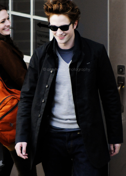 robert_pattinson_1231201201.jpg