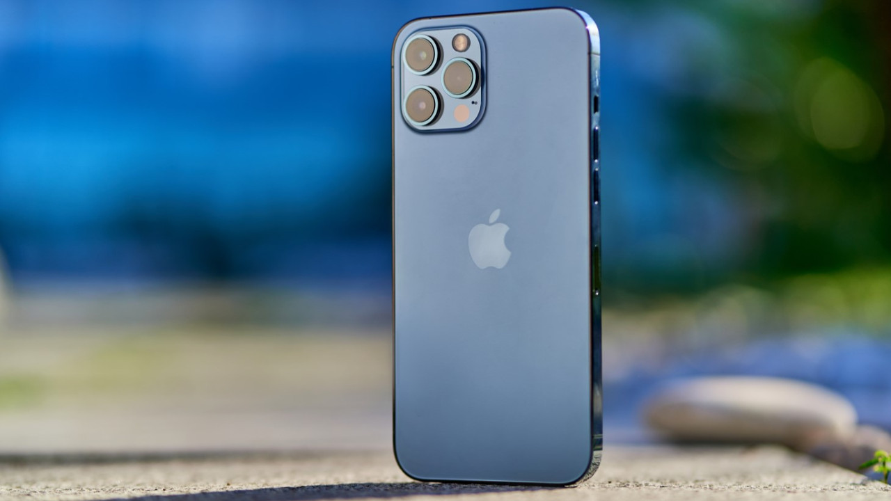 Apple'dan iPhone yasağı açıklaması Her zaman güvenli oldu!