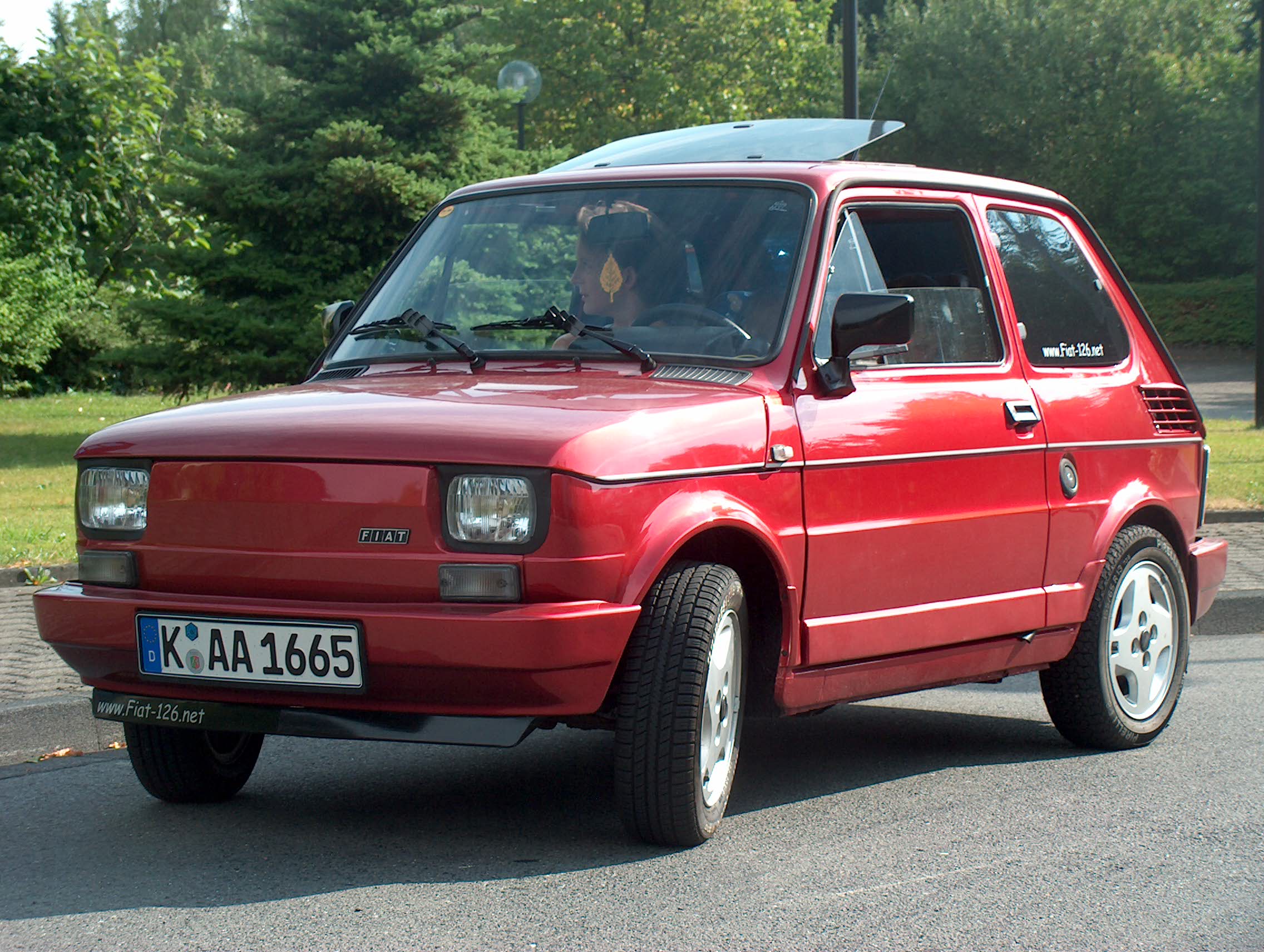 Fiat_126_BIS_front.jpg