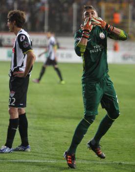 manisa_0-4_g-saray_2bb7f_400.jpg