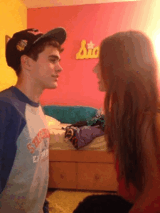 tumblr_mcn6xdwOoy1qes240o1_250.gif