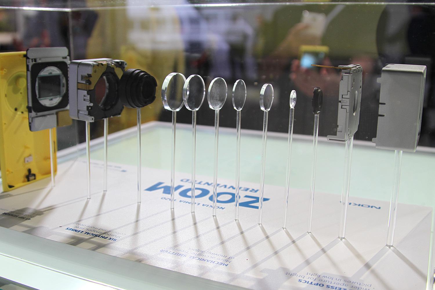 nokia-lumia-1020-pureview-lens-zoom.jpg