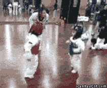 u9CAo.gif
