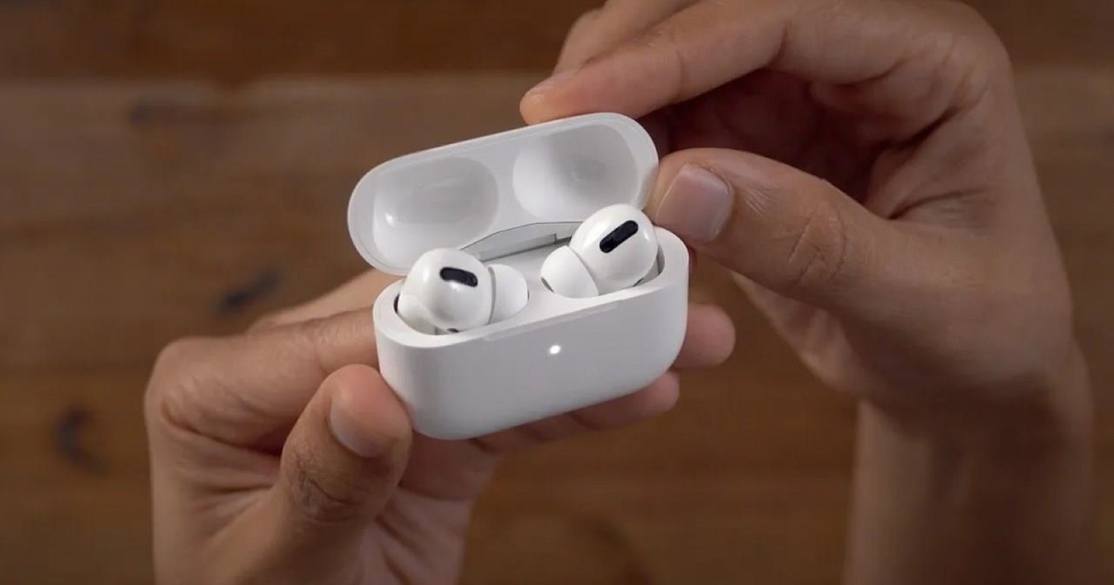 apple-2.nesil-airpods-pro-usb-c-sarj-kutusu-1-SDN-KAPAK.jpg