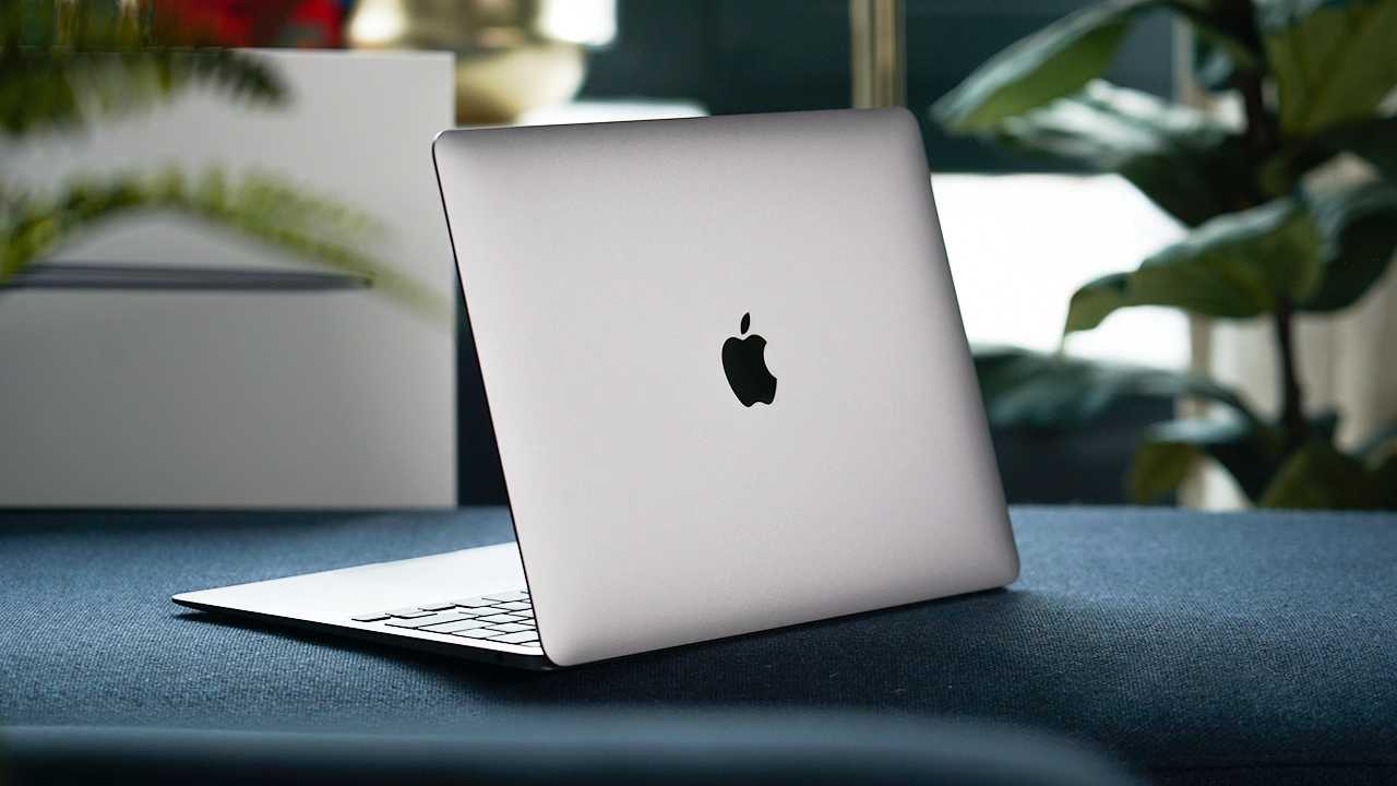 apple-mac-satis-dustu-kapak.webp