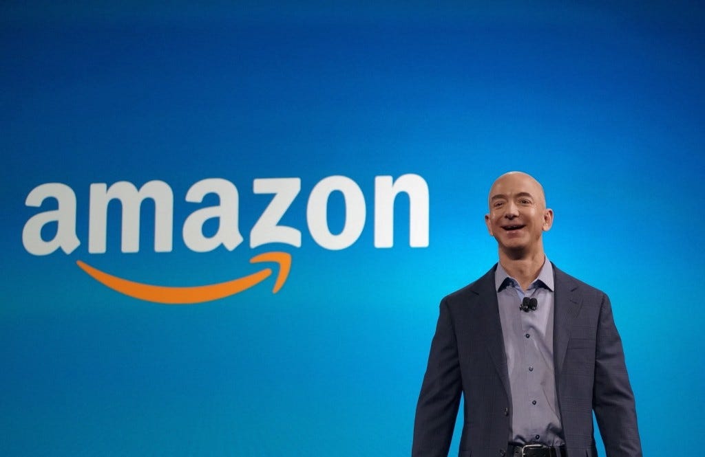 Amazon'un kurucusu Jeff Bezos: Müşterilerimize odaklanmak yerine kendimize  odaklanmaya başlarsak, bu sonun başlangıcı olacaktır. | by Wiseback | Medium