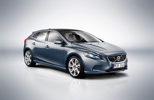 volvo-v40503103027.jpg