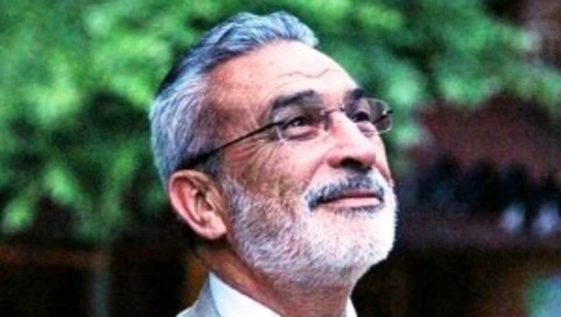 İsmet Özel