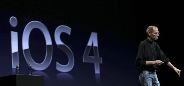 apple-ios4-steve-jobs.jpg