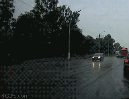 8AeKm.gif