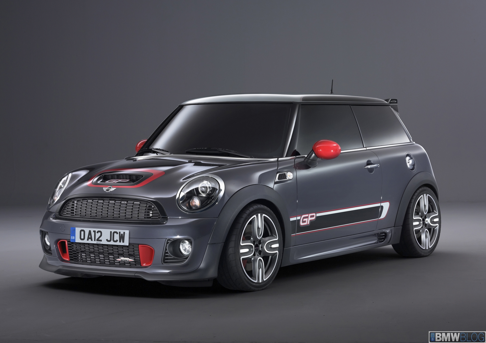 MINI-John-Cooper-Works-GP-01.jpg