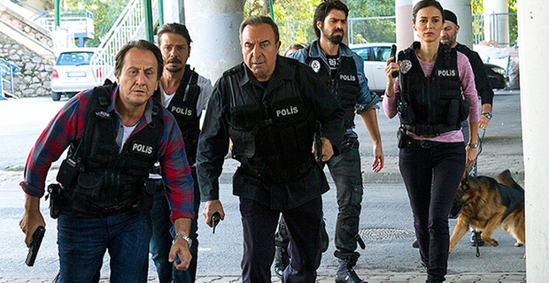 arka-sokaklar-2015.jpg