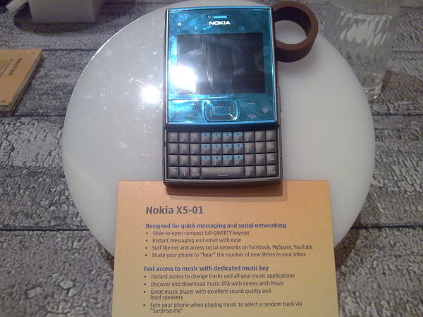 Nokia-X5-01.jpg
