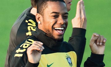 q7-mi-robinho-mu--691007.Jpeg
