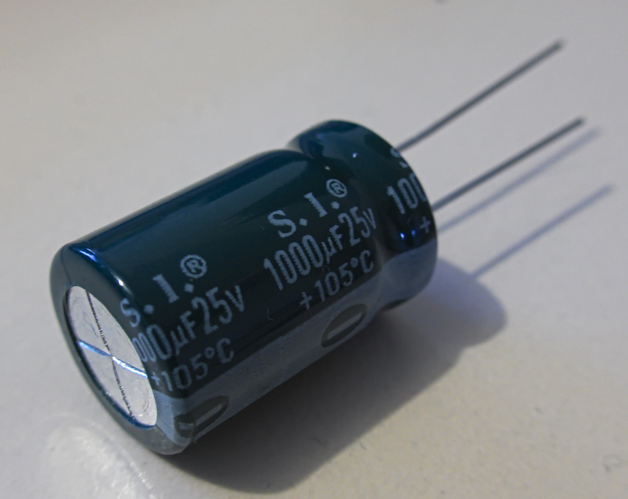 S.I.-capacitor-20150807-003.jpg