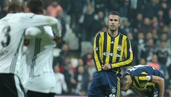 robin-van-persie-nin-olay-hareketinin-yeni-9237852_o.jpg