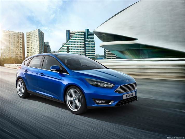 fordfocus_2015_1024x768_wallpaper_05_d.jpg