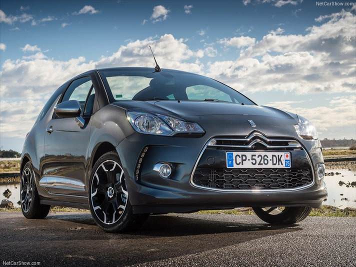 citroends3_cabrio_2014_800x600_wallpaper_02_d.jpg