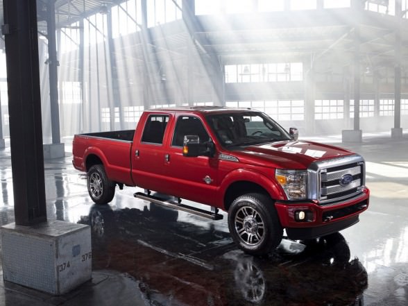 2013-ford-f-series-super-duty-platinum-red-front-side-588x441351040028.jpg