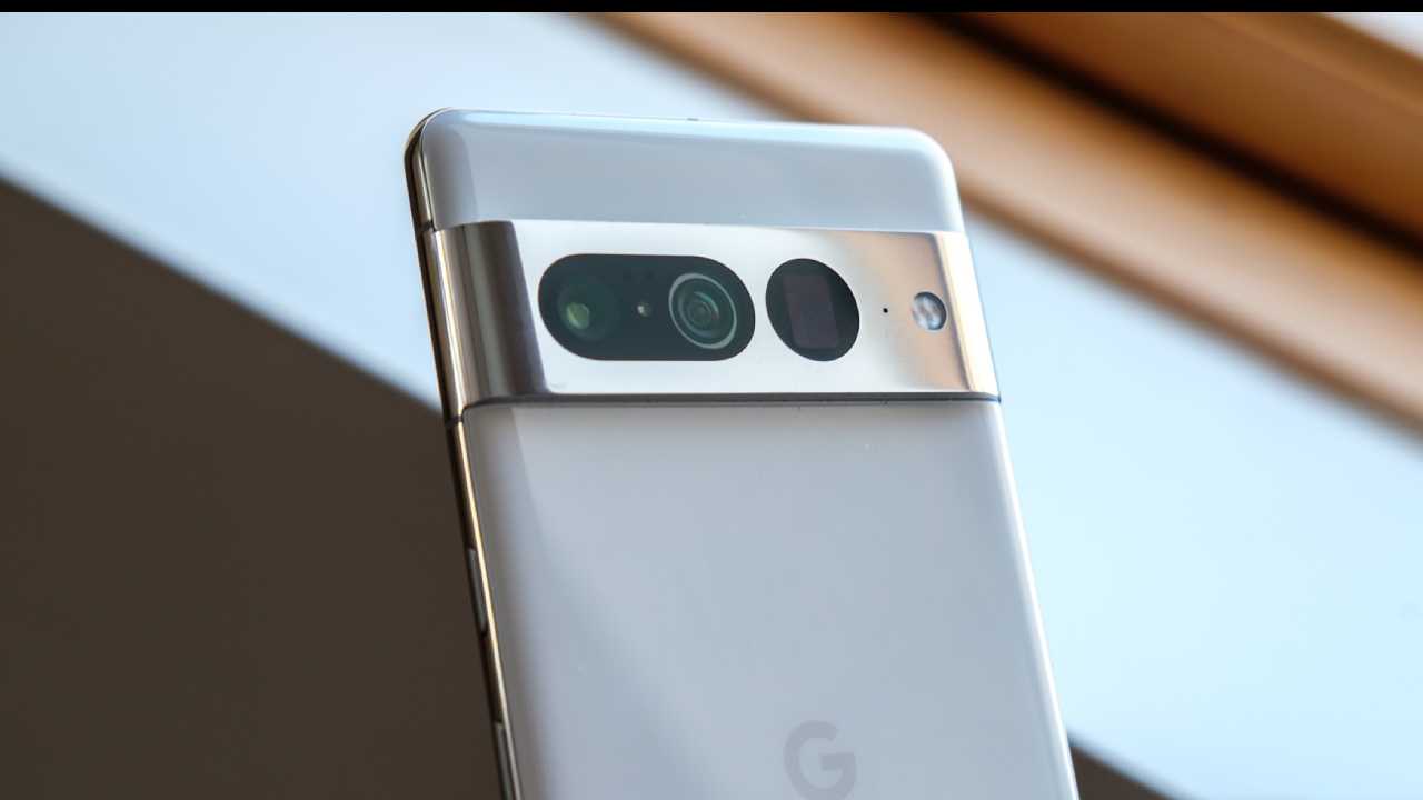 google-pixel-8-ve-8-pro-ozellikleri-ortaya-cikti.jpg