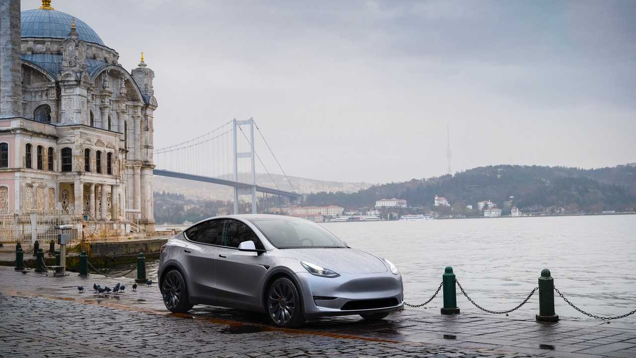 tesla-model-y-fiyati-22-mart-zam-1.jpg