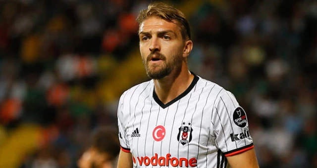 besiktas-caner-erkin-in-bonservisini-aldi-9704067_7692_o.jpg