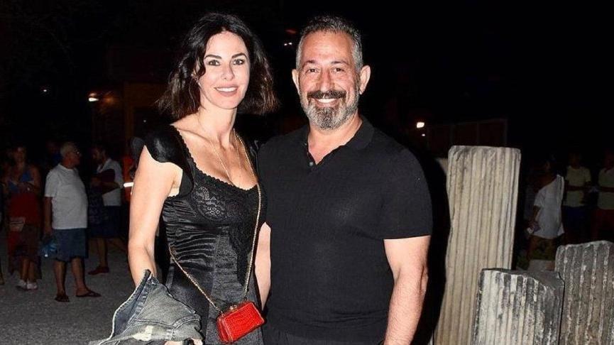 Cem Yılmaz ve Defne Samyeli Bodrum’da