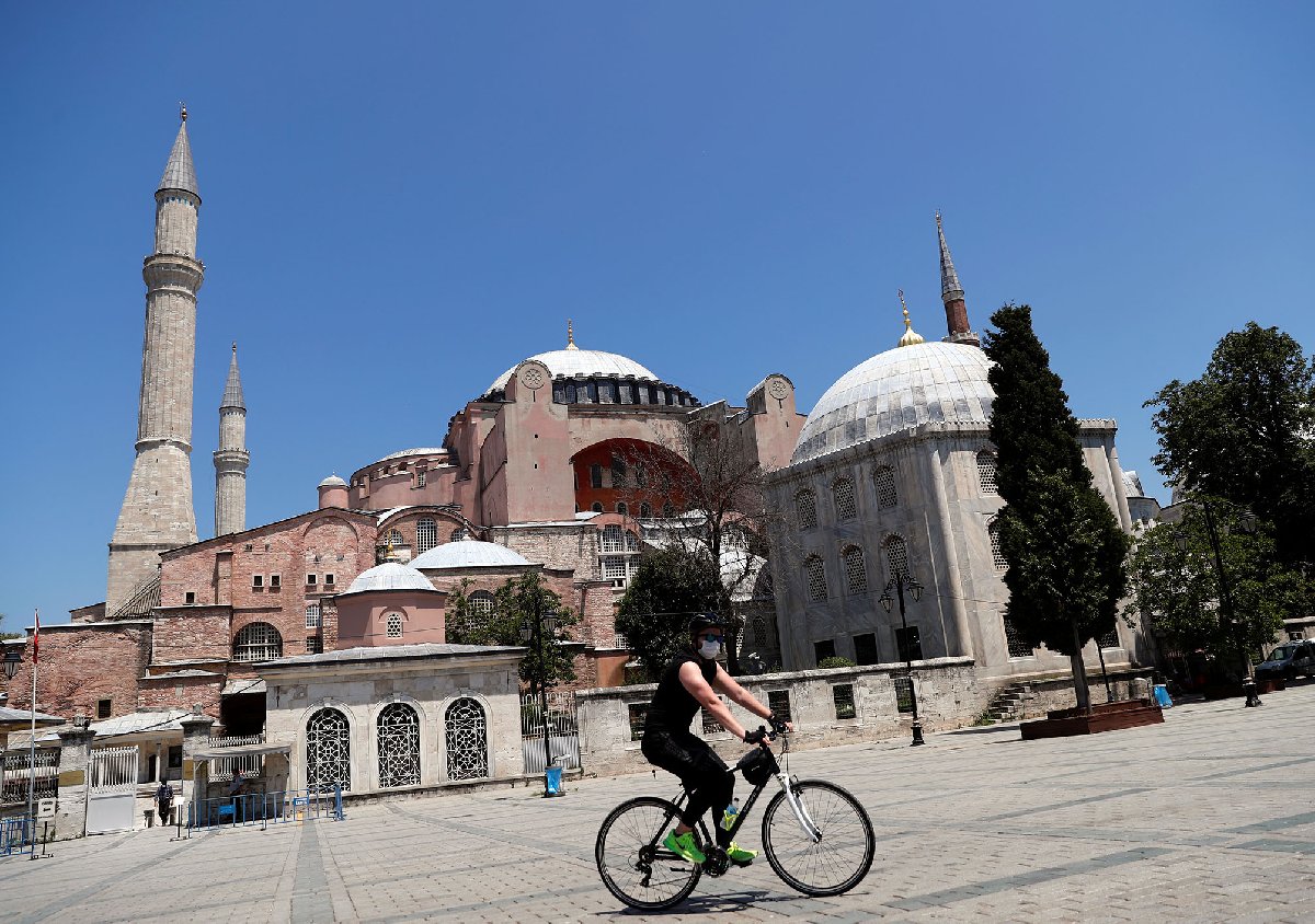 ayasofya-reuters-2.jpg