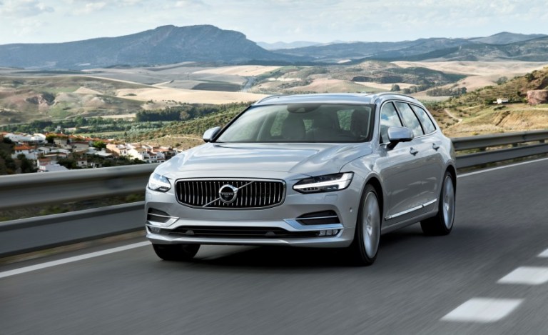 2018-Volvo-V90-103-876x535.jpg