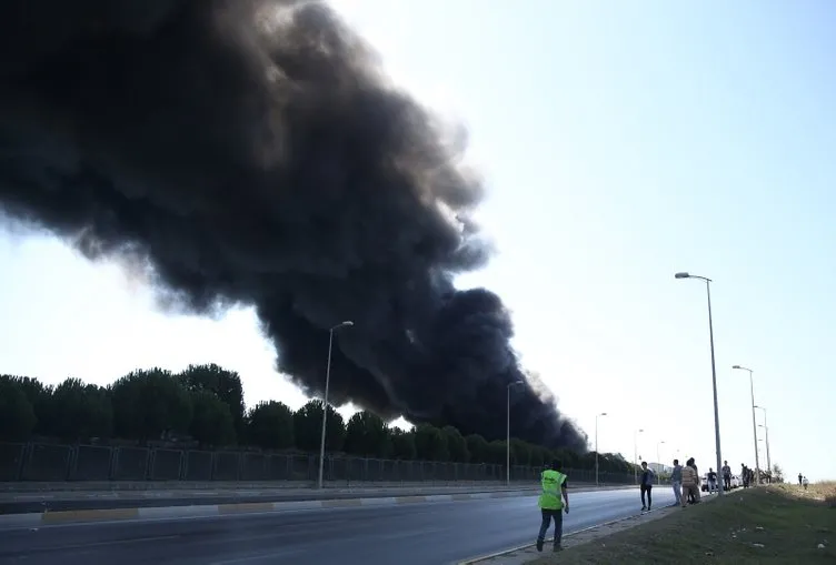 Son dakika: Tuzla'da yangın