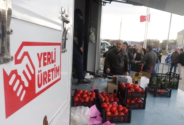 Taksim Meydanı'na da tanzim satış noktası kuruldu