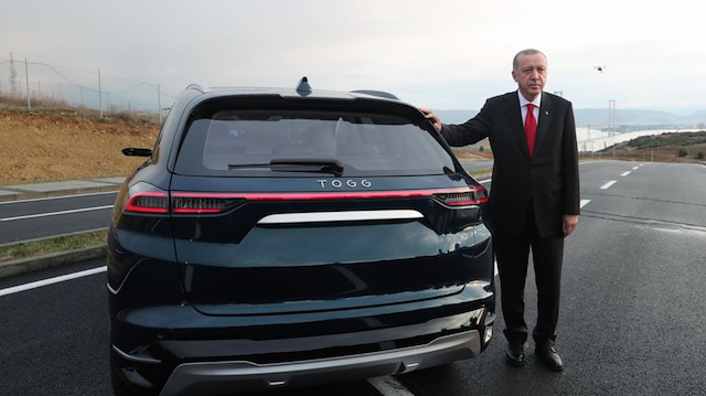 Cumhurbaşkanı Erdoğan, geçtiğimiz yıl aralık ayında yerli otomobili test etmişti. 